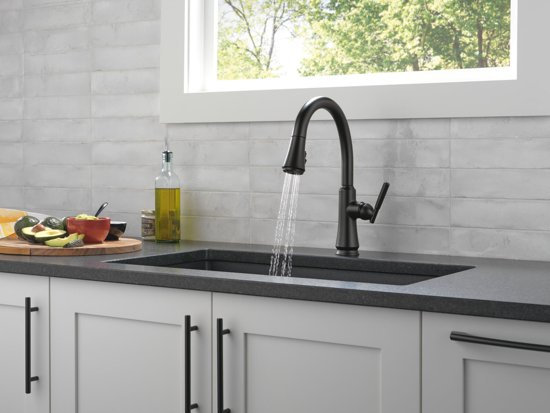 https://www.deltafaucet.com/dw/image/v2/BFJJ_PRD/on/demandware.static/-/Sites-delta-master-catalog/default/dw284b4539/images/large/9179-BL-DST_SPRAY_WATER_WEB.jpg?sw=1800&sh=1800&sm=fit