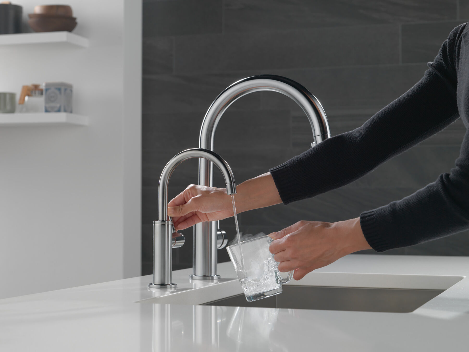 Kitchen Sink Swivel Spout Electric Hot Water Heater Faucet Deck