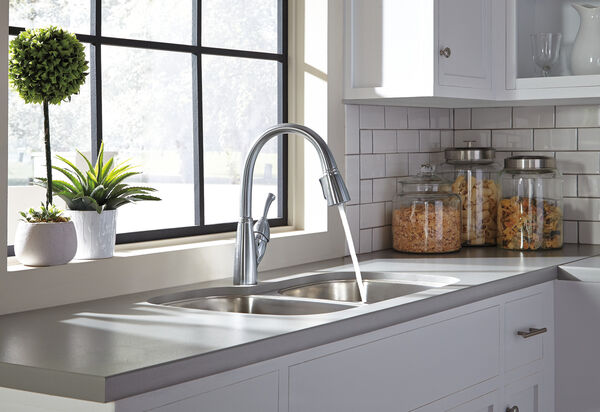 https://www.deltafaucet.com/dw/image/v2/BFJJ_PRD/on/demandware.static/-/Sites-delta-master-catalog/default/dw5d49aa08/images/large/989-AR-DST_STREAM_WATER_WEB.jpg?sw=600&sh=600&sm=fit