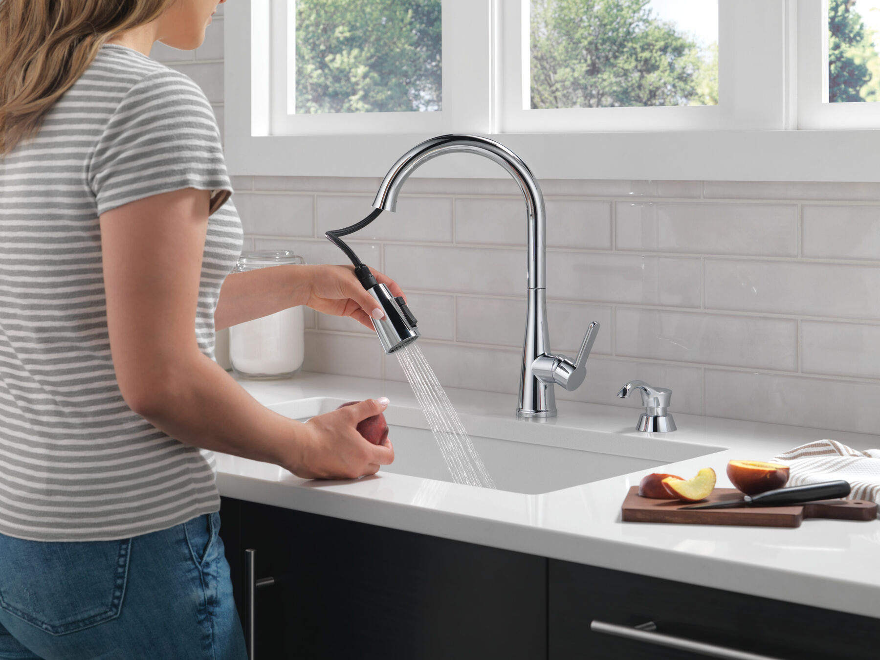 Delta Greydon Touch2O Single Handle Pull Down Sprayer Kitchen Faucet with  ShieldSpray Technology in SpotShield Stainless Steel 19826TZ-SPSD-DST - The  Home Depot