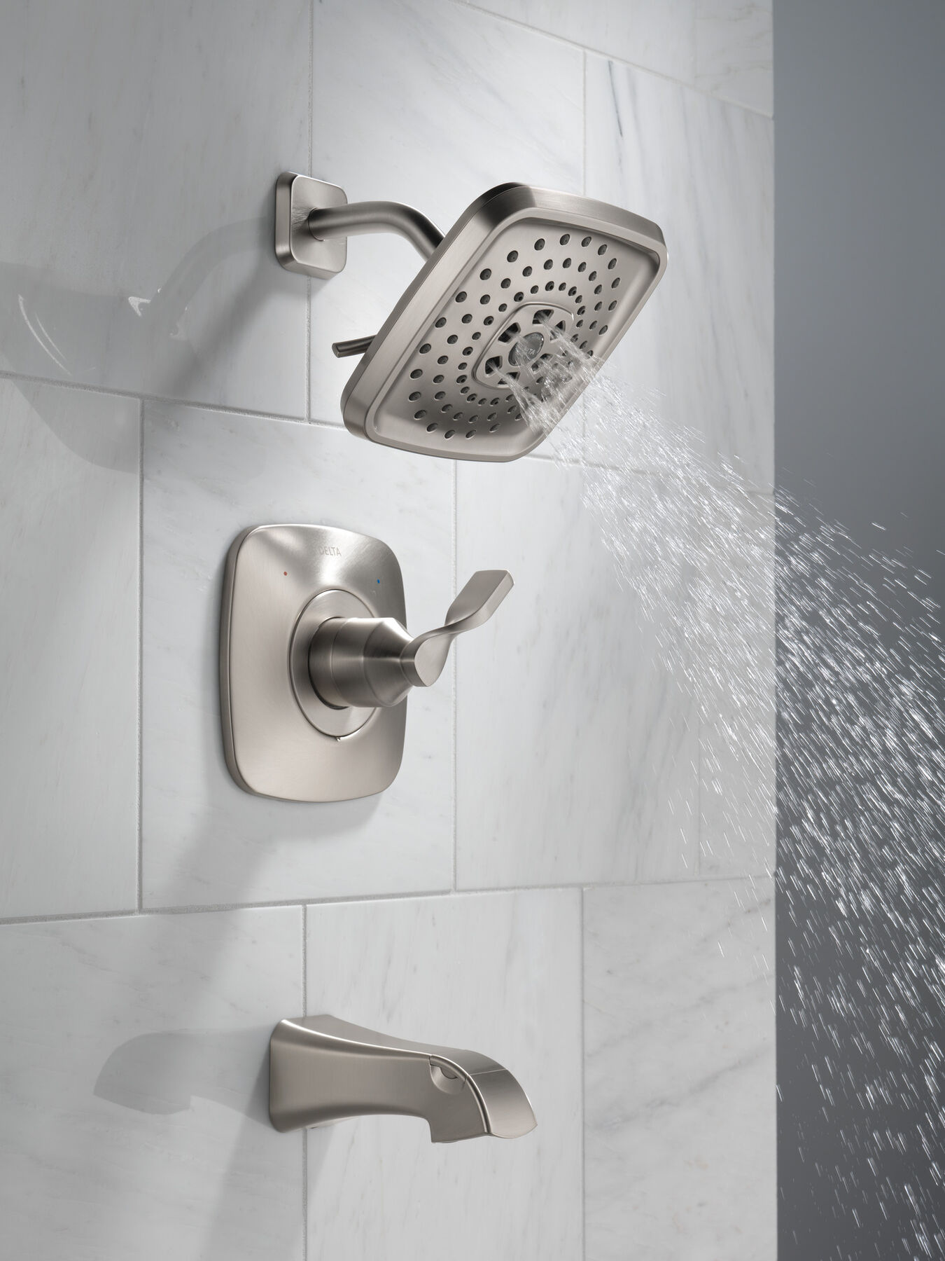 Monitor® 14 Series Tub & Shower in Brushed Nickel