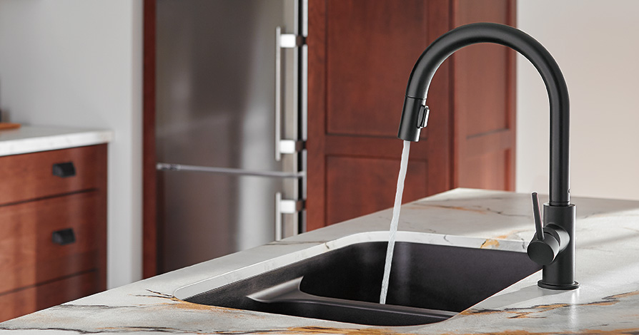 Touch Technology Kitchen Faucets Delta Faucet   Menu Image Outlet 